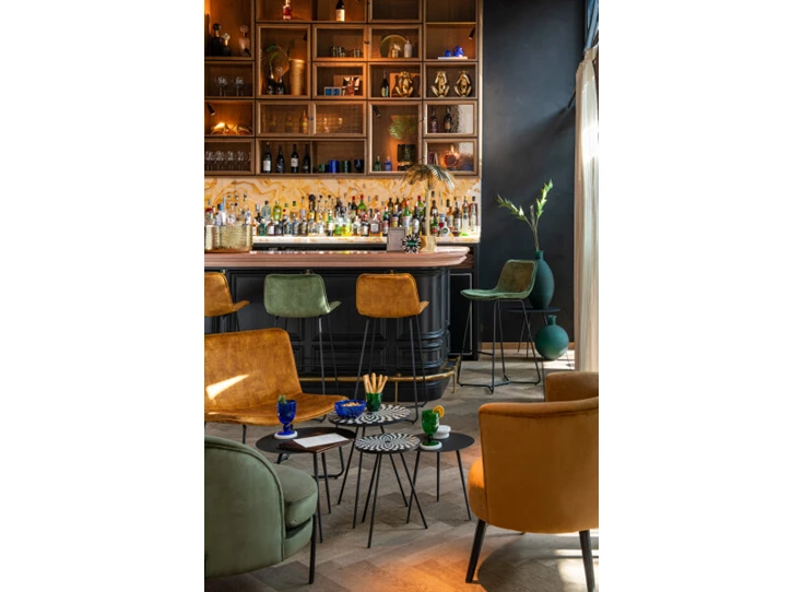 Retro bijzettafel- klein- sfeerbeeld