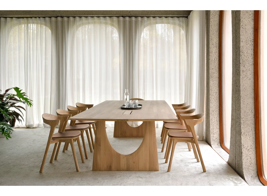 Sfeerfoto Vergadertafel Oak Geometric Meeting Table 53061 Ethnicraft