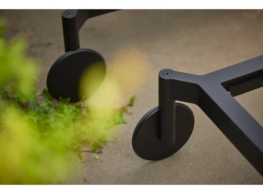 Wielen Lounger outdoor tuinset ligzetel Marguerite zwart Joli