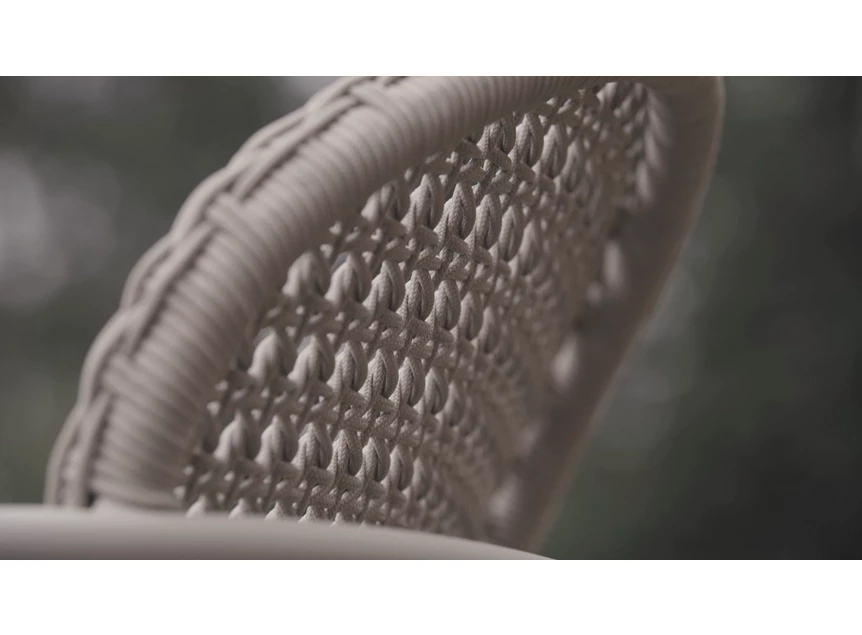 Detail Low Chair Fizz bijzetzetel tuinmeubel Lino Joli