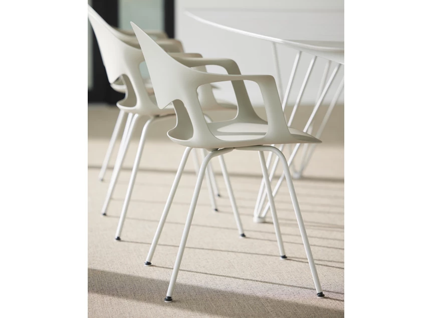 Detail Armstoel Sepia 4-poot zonder zitkussen Joli