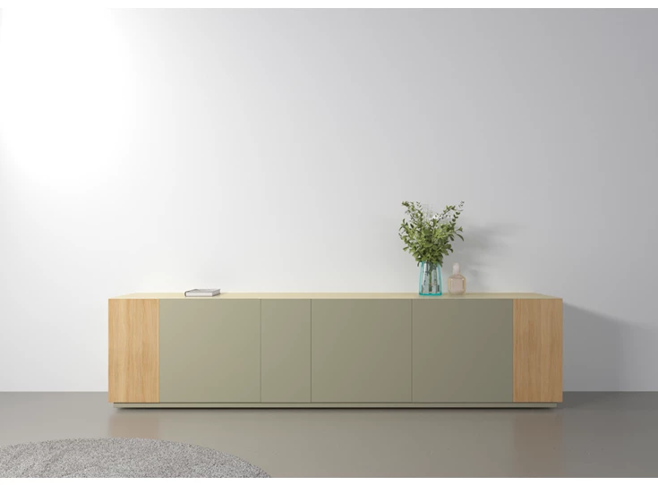 Sfeerfoto Lage dressoir Capri Riva 1050 matte lak olijf eik hout Coesel