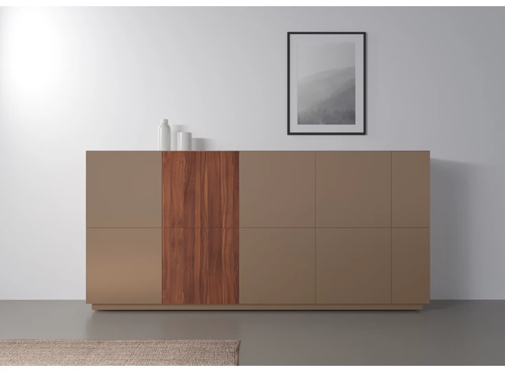 Sfeerfoto Barkast Capri Riva 840 matte lak sahara noten hout Coesel