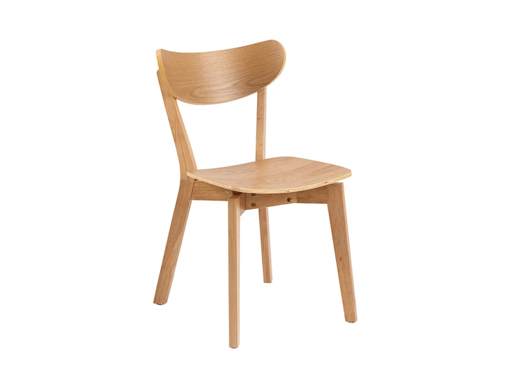 Roxby stoel fineer eik voorkant schuin.jpg