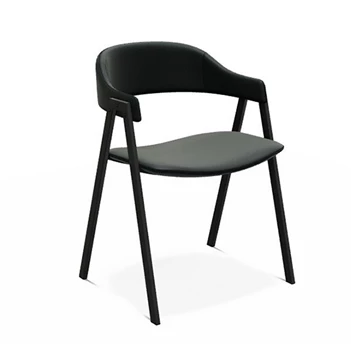 Stoel Arca zwart schuin voorkant.jpg