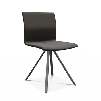 Stoel Silva schuin vooraanzicht.jpg