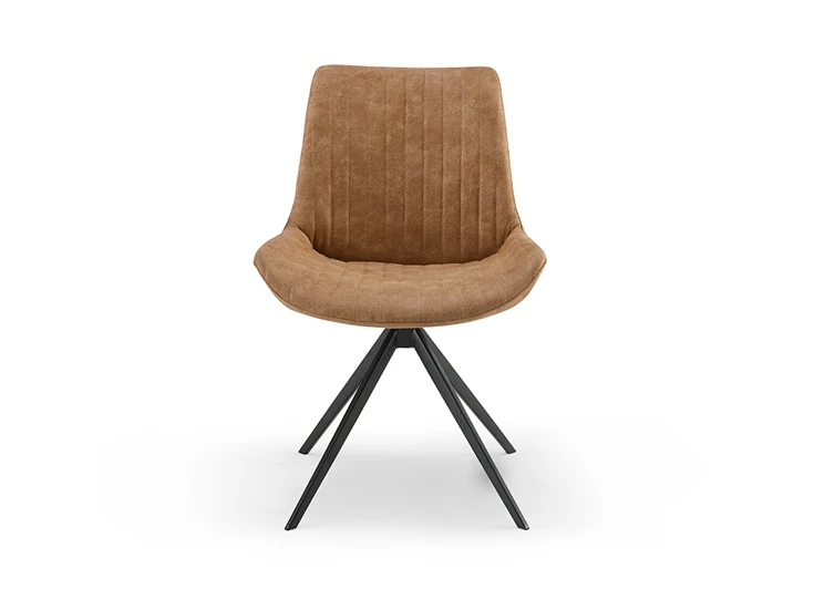 Stoel celine camel vooraanzicht.jpg