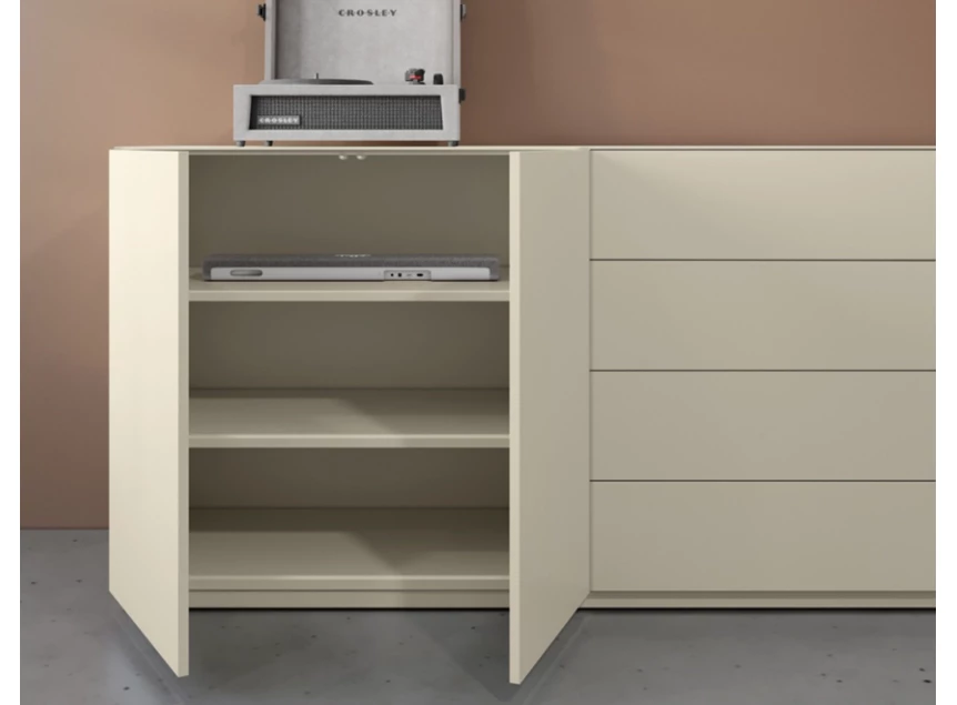 Binnenkant Dressoir Cobra Select opstelling 809 matte lak beige Coesel