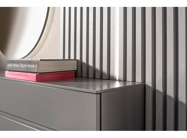 Zijkant Halkast Tando opstelling 112 matte lak grijs Sudbrock