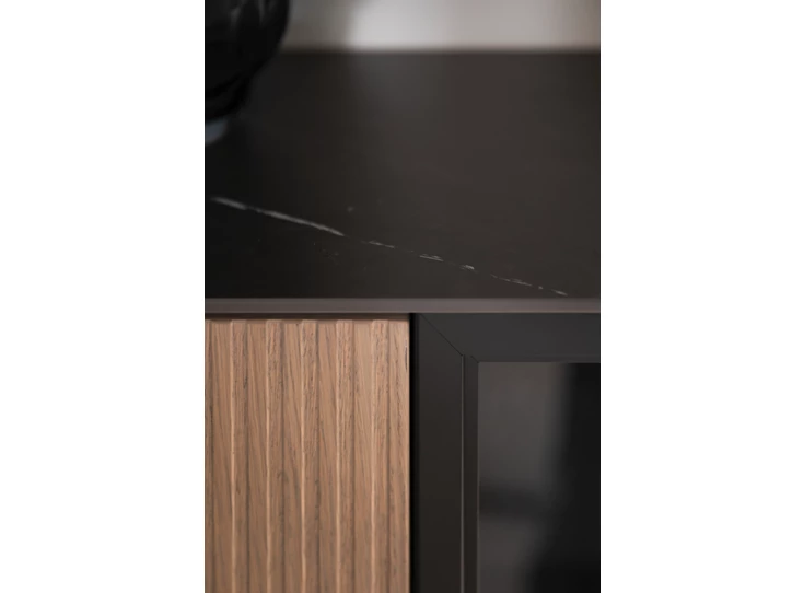 Detail Dressoir Cubo opstelling 220 ribfronten hout Sudbrock