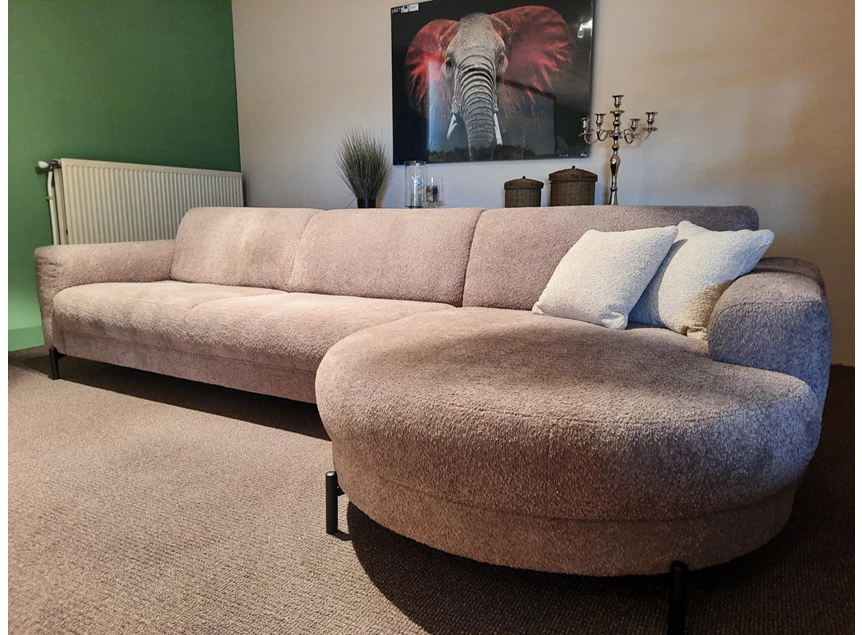 Brasil toonzaalmoddel schuin.jpg