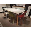 Eettafel Dot wit toonzaalmoddel.jpg