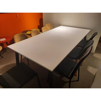 Tafel Victoria toonzaalmoddel boven.jpg