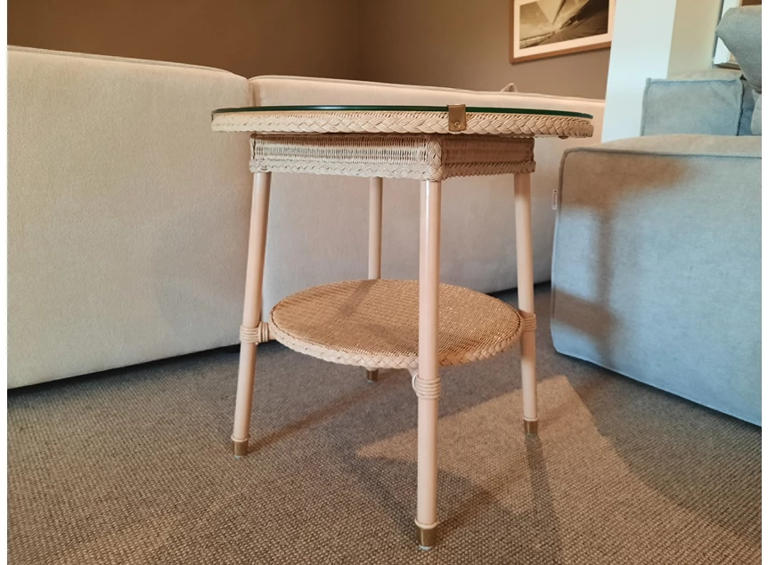 Tafeltje Jersey toonzaalmoddel 2854.jpg