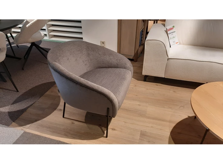 Toonzaalmodel Zetel Tango Zijkant