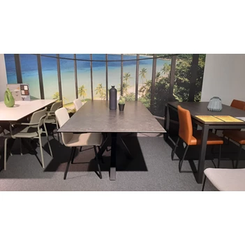 Toonzaalmodel tafel Heaven solden