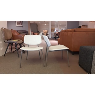 Toonzaalmodel stoel Lago-Esych solden