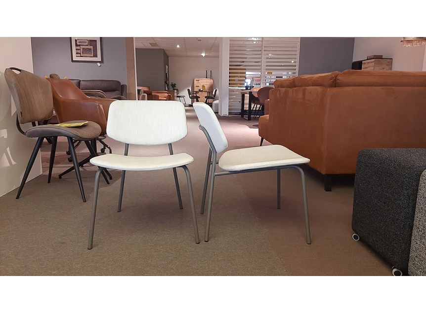 Toonzaalmodel stoel Lago-Esych solden