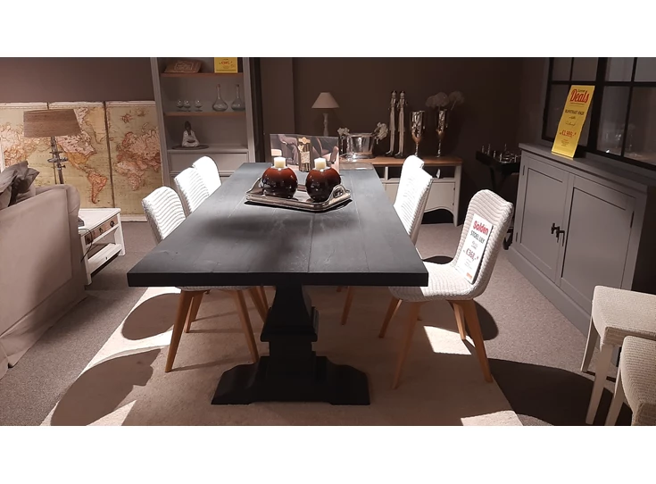 Toonzaalmodel eettafel Normandy