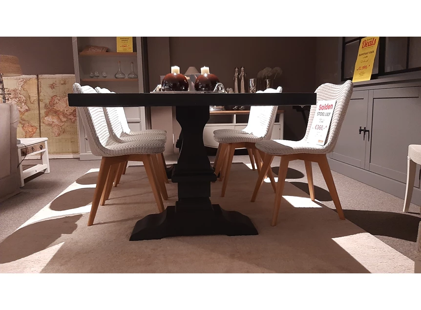 Toonzaalmodel eettafel Normandy Poot