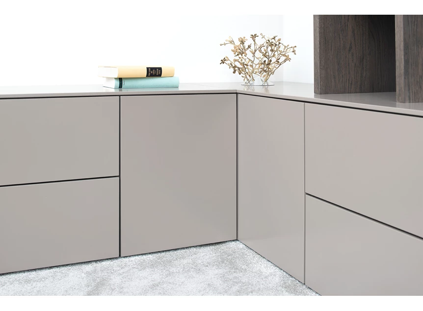 Detail Tv-kast Cubo in hoek opstelling 85 matte lak en hout Sudbrock