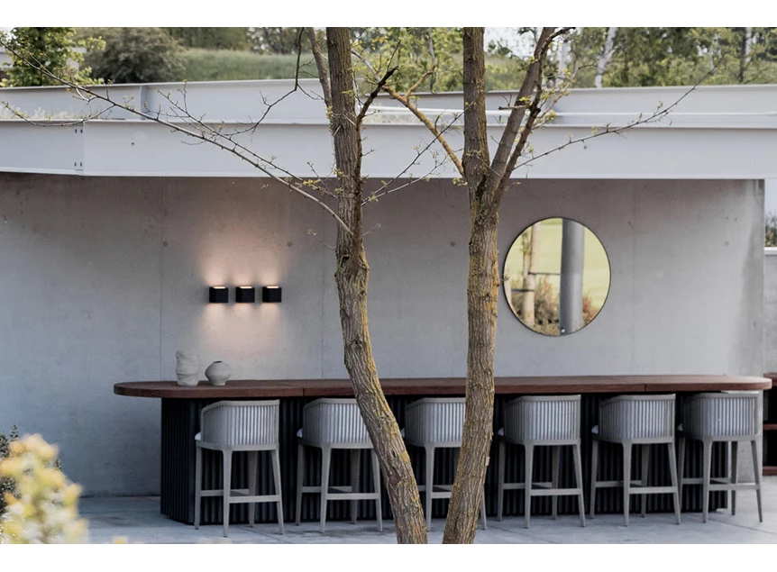 Sfeerfoto Spiegel Hoop Black L 2921.351 rond outdoor Deknudt Mirrors