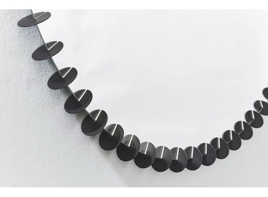 Detail Spiegel Ray Black 2930.351 rond zwart Deknudt Mirrors