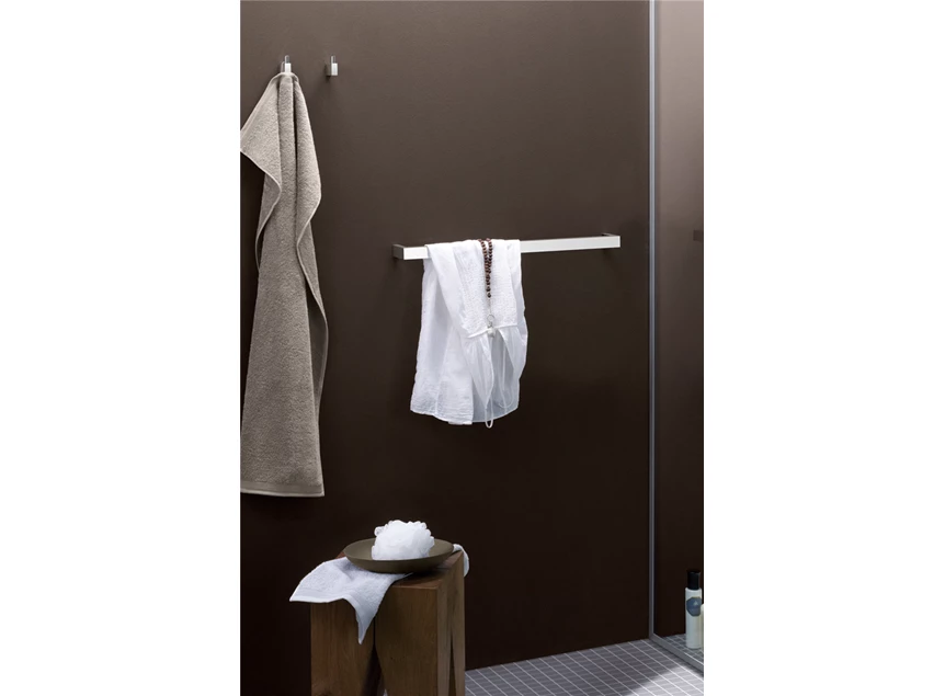 40388 Zack Linea handdoekstang mat 61,5cm collectie