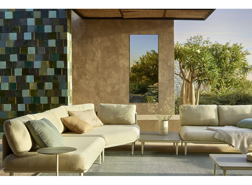 Sfeerfoto Spiegel Lucka Outdoor Black XL 2900.451 rechthoekig Deknudt Mirrors