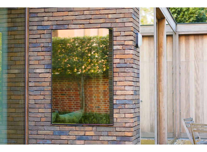 Sfeerfoto Spiegel Lucka Outdoor Black Rect 2900.251 rechthoekig Deknudt Mirrors