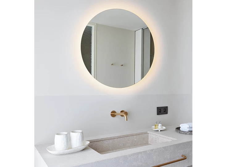 Sfeerfoto Spiegel Brio Clear S IP44 2859.257 rond Deknudt Mirrors