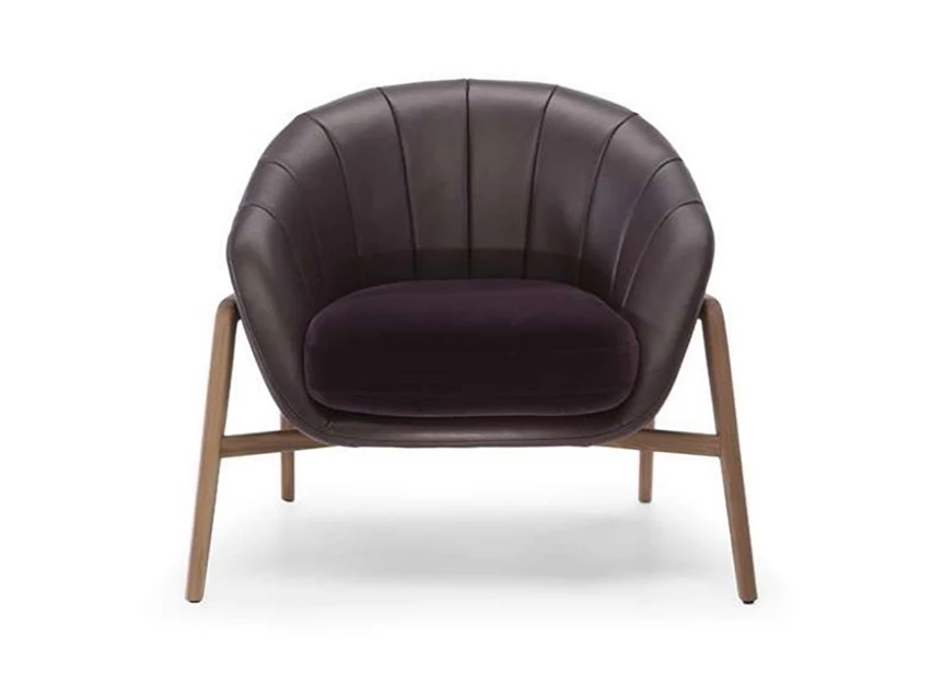 Bijzetzetel Cassia Natuzzi Italia voorkant.jpg