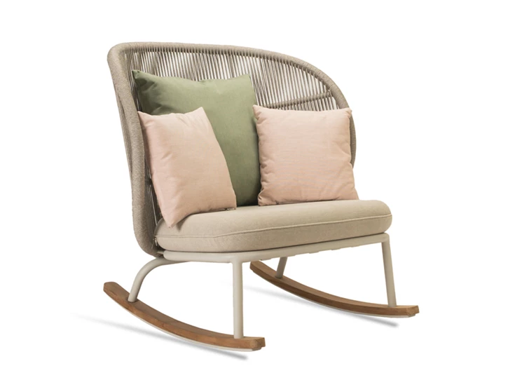 Kodo Rocking Chair Combi 1 DuneWhite almond schuin vooraanzicht.jpg