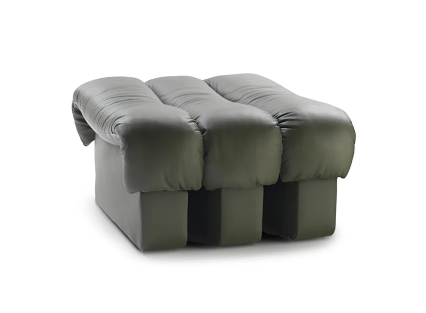 Poef Snake DS-600 donkergroen leder De Sede.jpg