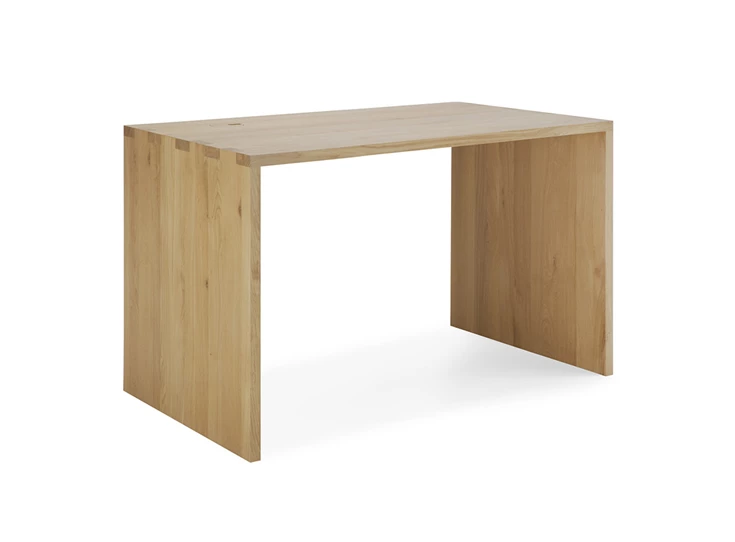 Oak U Desk Ethnicraft 50100 schuin voor.jpg