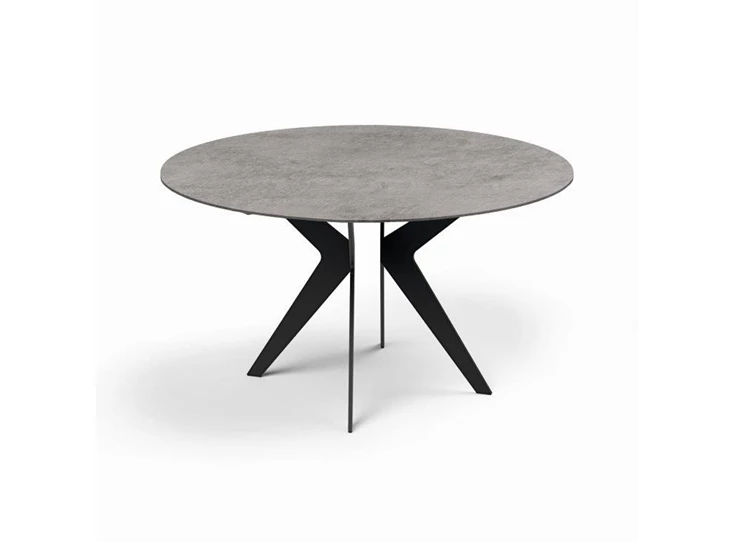 Tafel Lana Rond Zumsteg keramiek by Willisau.jpg