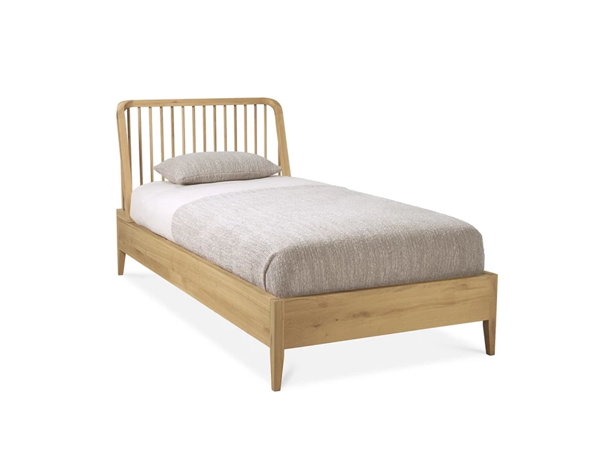 Oak Spindle Bed Ethnicraft 51251 bed.jpg