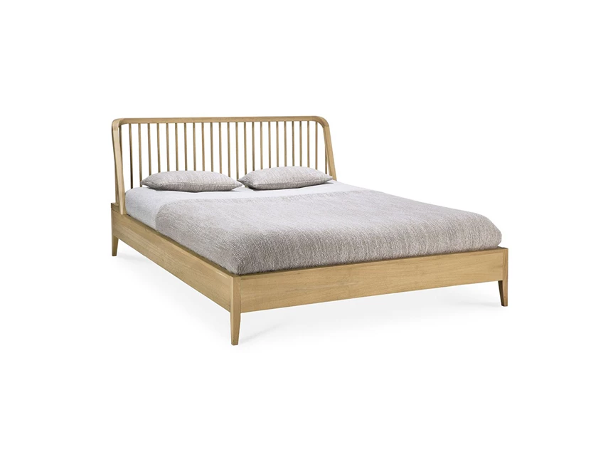 Oak Spindle bed Ethnicraft 51246 .jpg