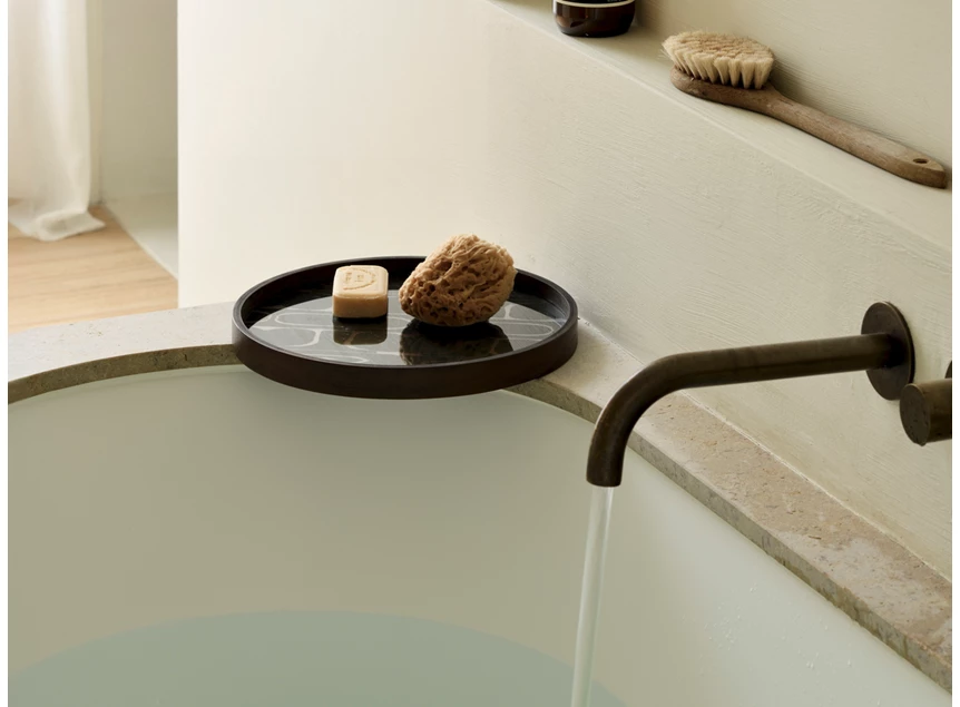 Sfeerfoto Dienblad Moss Second Nature Round Valet Tray 20592 Ethnicraft