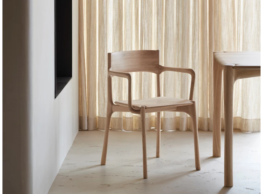 Inzoom Armstoel Oak Pi Dining Chair with armrest 51340 Ethnicraft