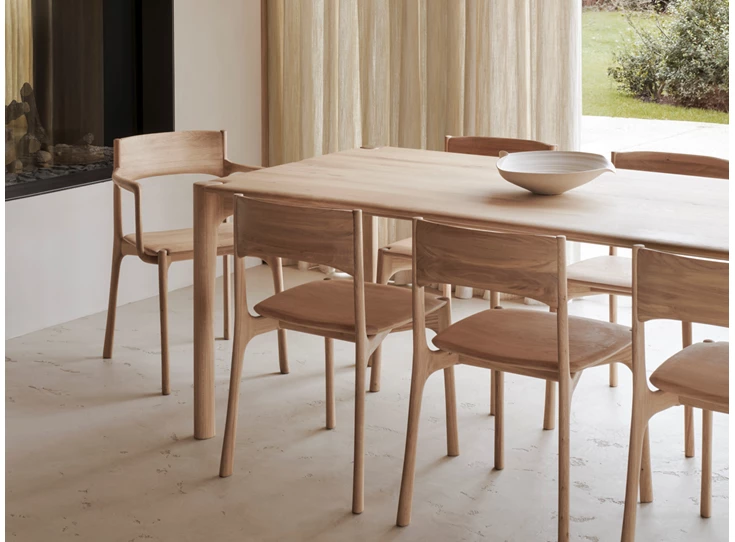 Sfeerfoto Armstoel Oak Pi Dining Chair with armrest 51340 Ethnicraft