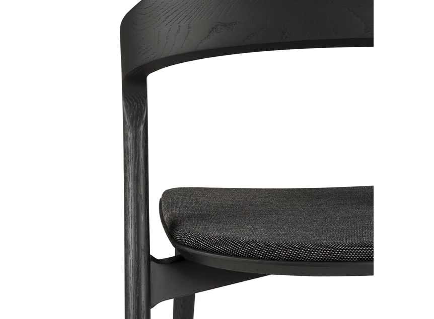 Rugleuning Armstoel Oak Bok Black Dining Chairs Soft Black Fabric 51485 Ethnicraft