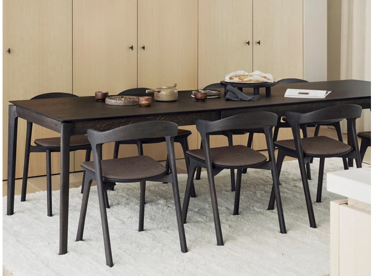 Sfeerfoto zijkant Verlengbare tafel Oak Bok Brown Extendable Dining Table 51553 Ethnicraft