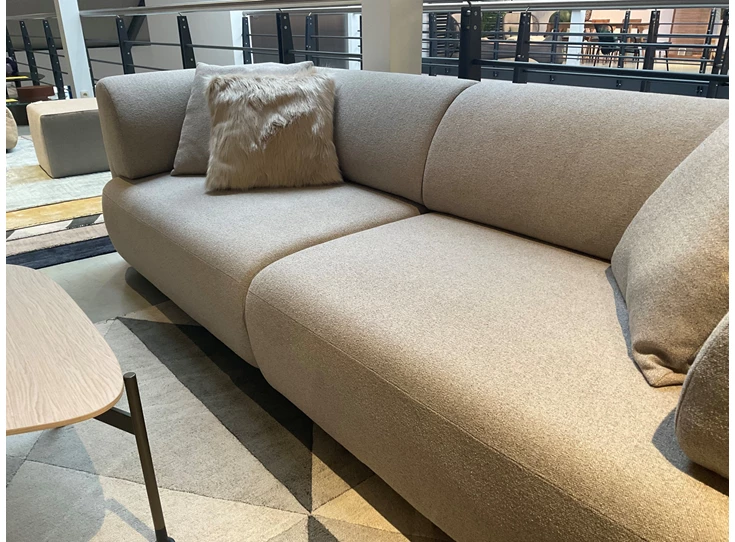 Detail Salon canapé Saki stof taupe Passe Partout