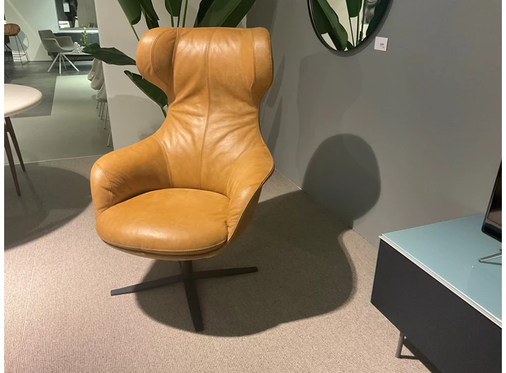 Zijkant Bijzetzetel Peaches leder Africa Caramel Het Anker