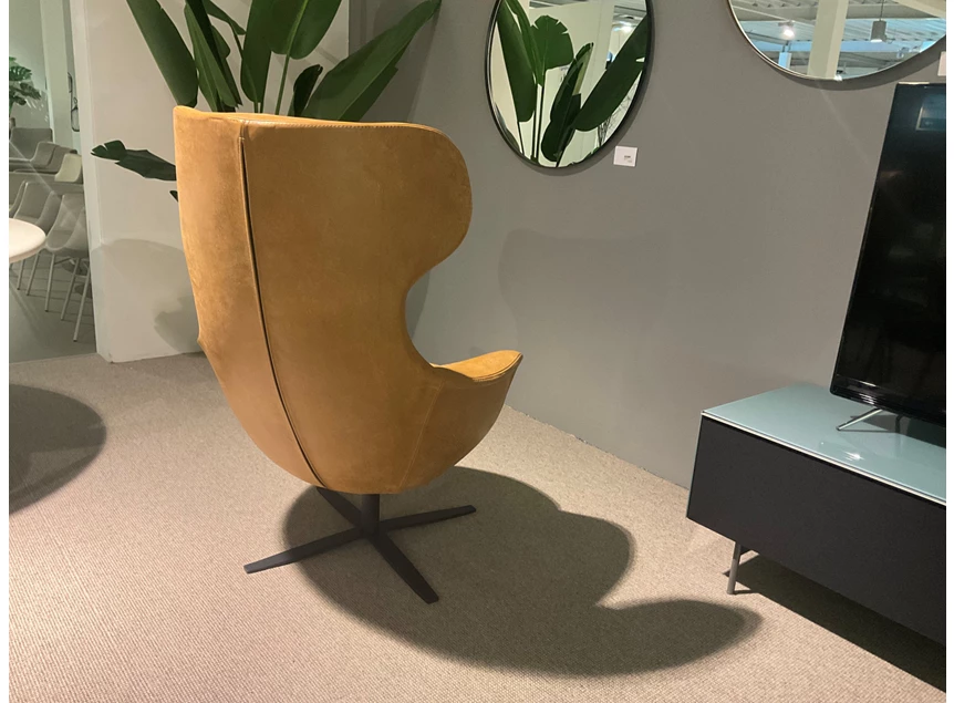 Achterkant Bijzetzetel Peaches leder Africa Caramel Het Anker