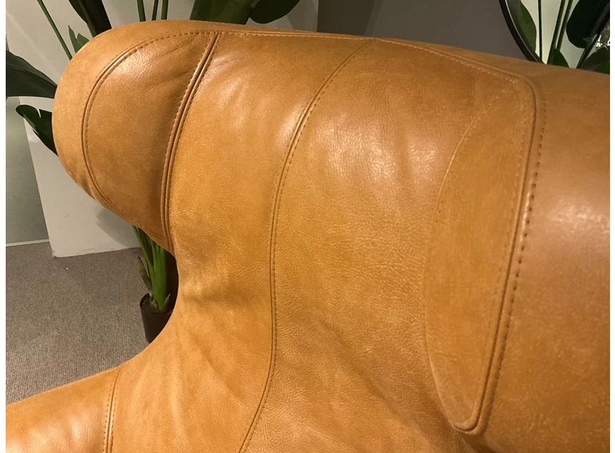 Detail Bijzetzetel Peaches leder Africa Caramel Het Anker