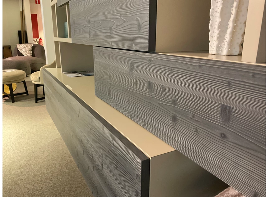 Detail Wandkast The Only One matte lak zand hout blauwgrijs Capod'Opera