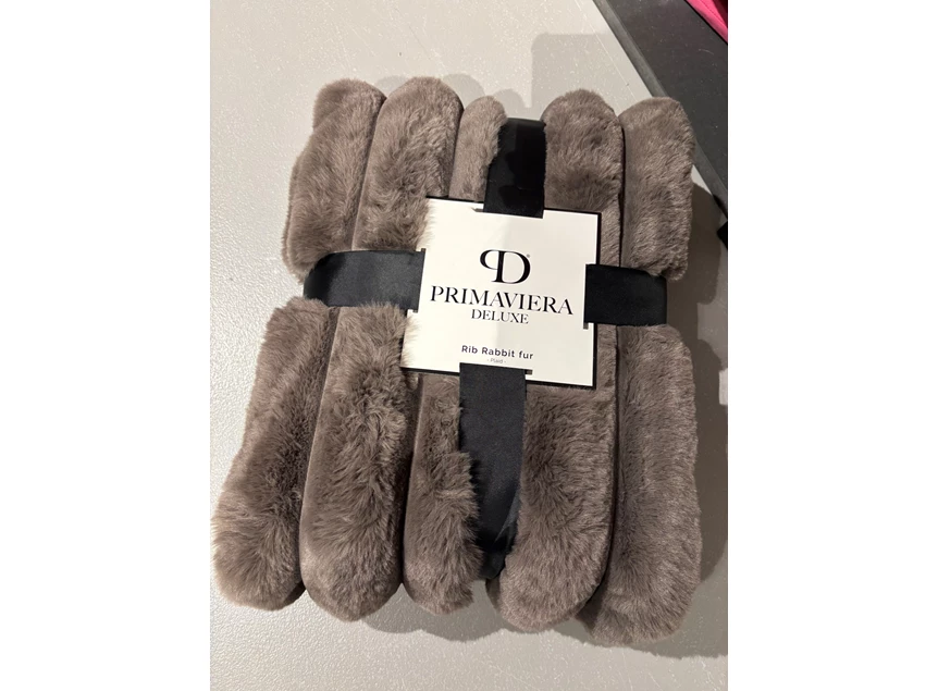 Rib rabbit fur plaid- taupe/grijs- 150*200