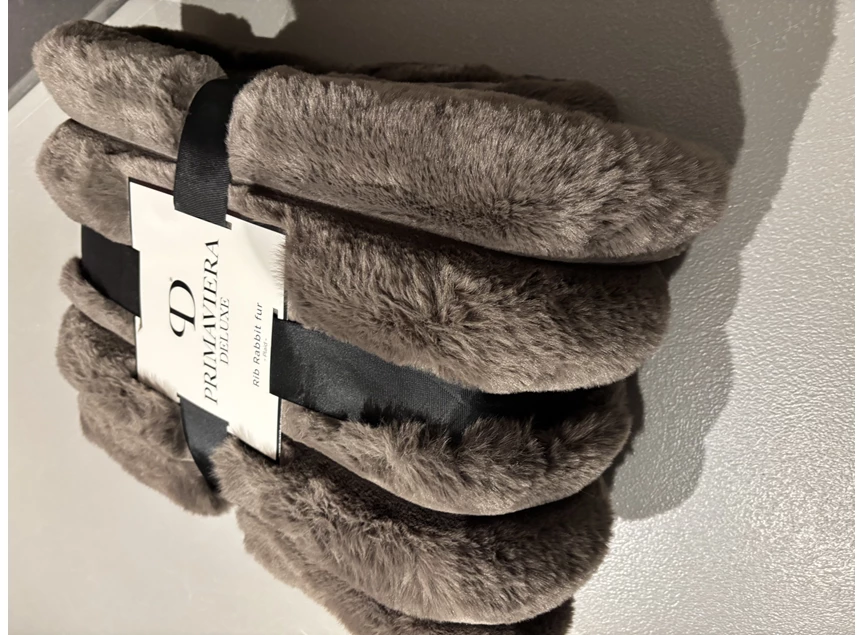 Rib rabbit fur plaid- taupe/grijs- 150*200-1